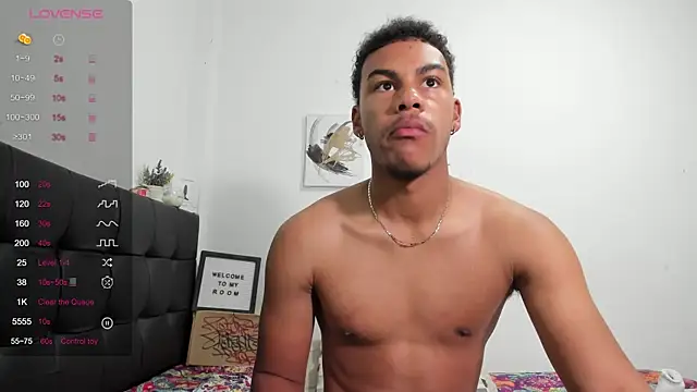 Snapshot of RoddyRich11 chatting on 20, 12, 2025 RoddyRich11 online show from 20, 12, 2025