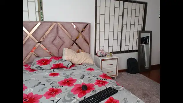 diabla sexyboobs online show from 30, 4, 2026
