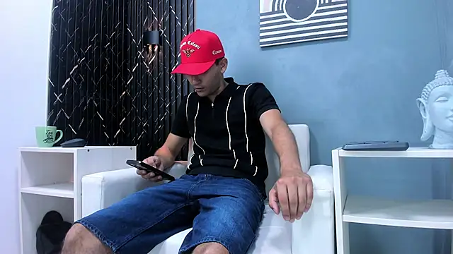 Liam crox online show from 8, 1, 2025