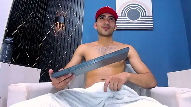 Liam crox online show from 31, 1, 2025