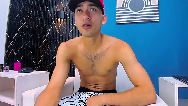 Liam crox online show from 4, 2, 2025