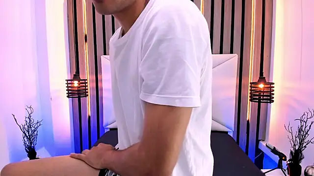 Liam crox online show from 7, 3, 2025