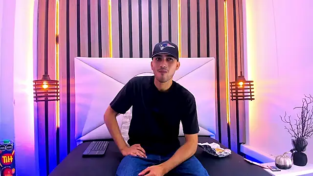 Liam crox online show from 15, 3, 2025