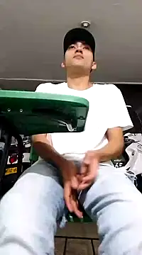 Liam crox online show from 17, 3, 2025