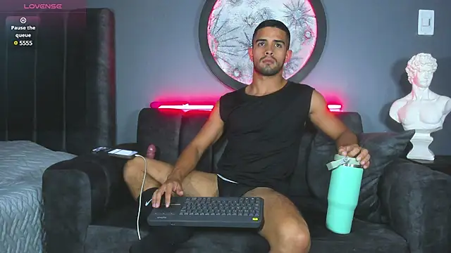 Snapshot of khriss_brown chatting on 17, 1, 2025 khriss brown online show from 17, 1, 2025