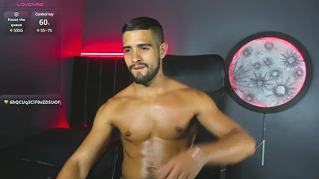 Snapshot of khriss_brown chatting on 13, 3, 2025 khriss brown online show from 13, 3, 2025