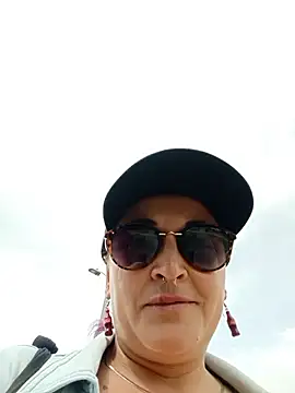 sophie banger online show from 19, 7, 2026
