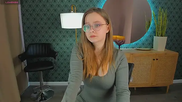 Snapshot of CassieCool chatting on 23, 1, 2025 CassieCool online show from 23, 1, 2025