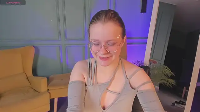 Snapshot of CassieCool chatting on 12, 2, 2025 CassieCool online show from 12, 2, 2025