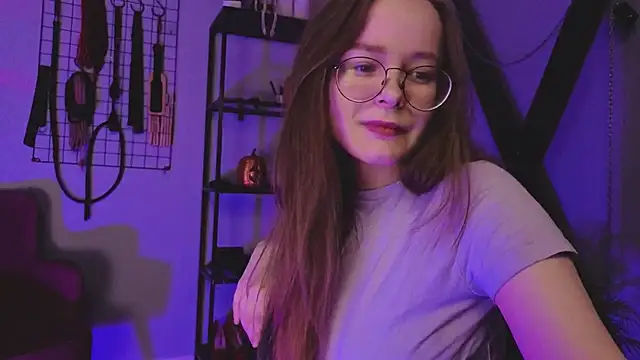 Snapshot of CassieCool chatting on 19, 10, 2025 CassieCool online show from 19, 10, 2025