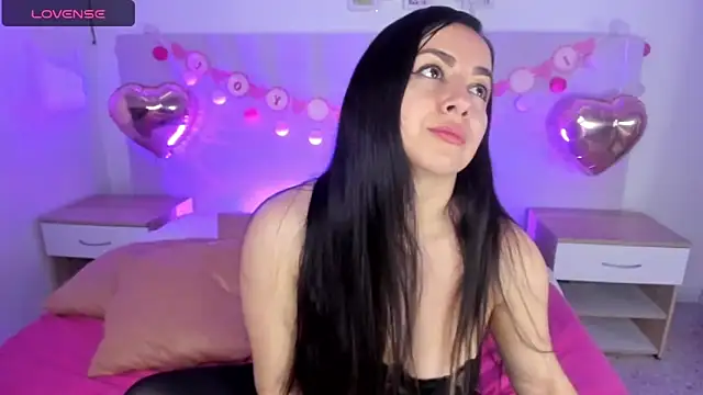 Kimkalifa  online show from 8, 2, 2025