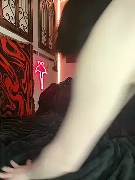 Snapshot of GoddessPinxx chatting on 18, 3, 2026 GoddessPinxx online show from 18, 3, 2026