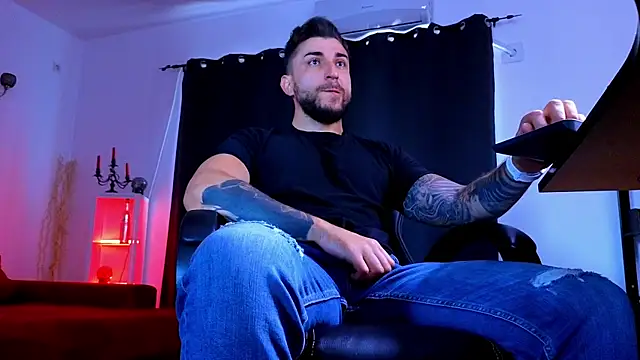 MightyAaron66 online show from 3, 8, 2026