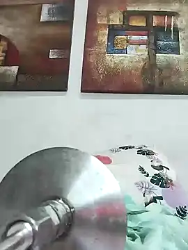 Snapshot of cuteluci_ chatting on 22, 1, 2025 cuteluci  online show from 22, 1, 2025