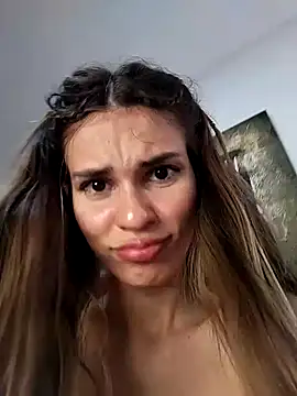 Snapshot of cuteluci_ chatting on 23, 1, 2025 cuteluci  online show from 23, 1, 2025