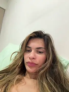 Snapshot of cuteluci_ chatting on 28, 1, 2025 cuteluci  online show from 28, 1, 2025