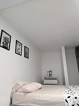 Snapshot of cuteluci_ chatting on 9, 2, 2025 cuteluci  online show from 9, 2, 2025