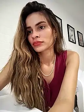 Snapshot of cuteluci_ chatting on 20, 3, 2025 cuteluci  online show from 20, 3, 2025