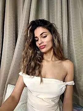 Snapshot of cuteluci_ chatting on 29, 9, 2025 cuteluci  online show from 29, 9, 2025