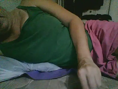 Emilylyn2501 online show from 3, 10, 2025