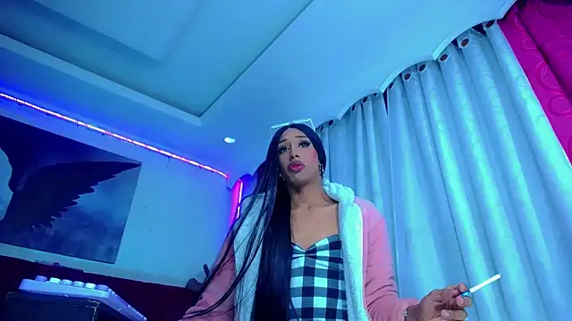 NahomiCamper online show from 13, 9, 2025