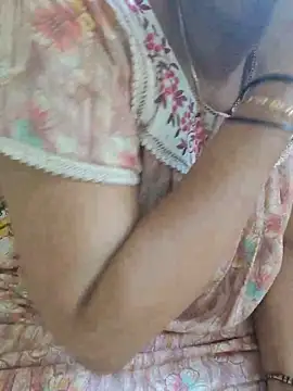 Snapshot of samitasharma chatting on 1, 6, 2026 samitasharma online show from 1, 6, 2026