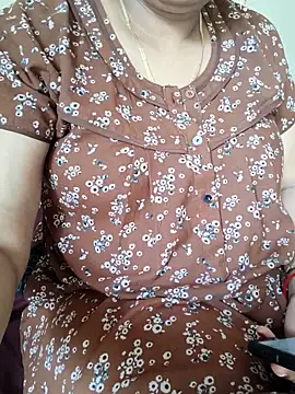 Snapshot of samitasharma chatting on 5, 6, 2026 samitasharma online show from 5, 6, 2026