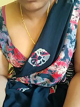 Snapshot of samitasharma chatting on 9, 6, 2026 samitasharma online show from 9, 6, 2026