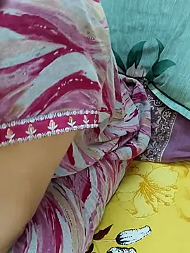 Snapshot of samitasharma chatting on 8, 7, 2026 samitasharma online show from 8, 7, 2026