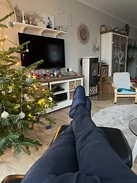 Snapshot of rundum40 chatting on 12, 12, 2024 rundum40 online show from 12, 12, 2024