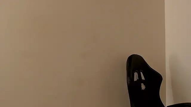 Snapshot of emma_980 chatting on 12, 1, 2025 emma 980 online show from 12, 1, 2025