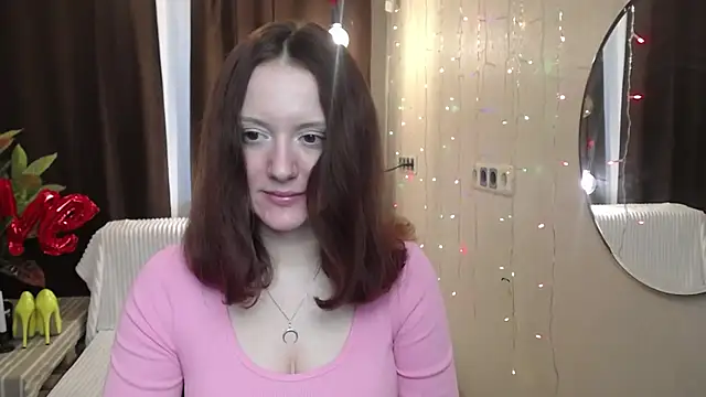 Snapshot of BarbaraStily chatting on 8, 2, 2025 BarbaraStily online show from 8, 2, 2025