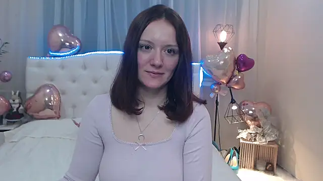 Snapshot of BarbaraStily chatting on 14, 2, 2025 BarbaraStily online show from 14, 2, 2025