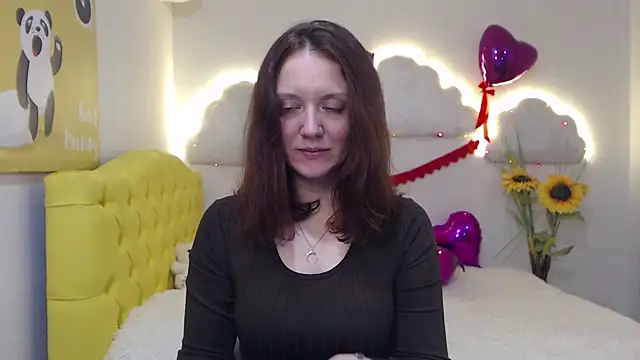 Snapshot of BarbaraStily chatting on 15, 2, 2025 BarbaraStily online show from 15, 2, 2025