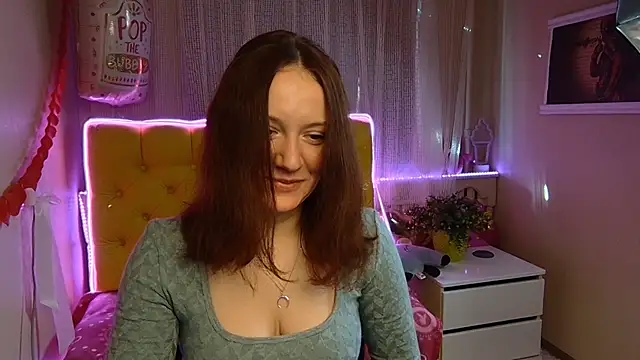 Snapshot of BarbaraStily chatting on 17, 2, 2025 BarbaraStily online show from 17, 2, 2025