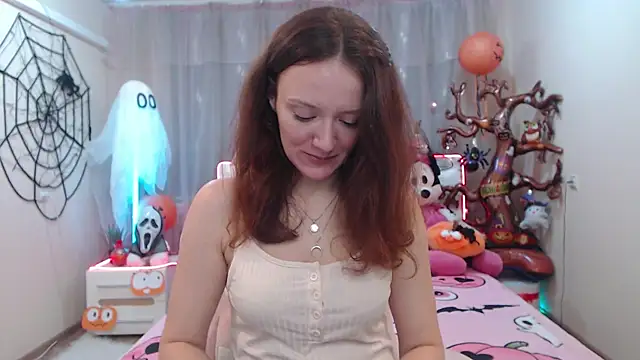 Snapshot of BarbaraStily chatting on 21, 10, 2025 BarbaraStily online show from 21, 10, 2025