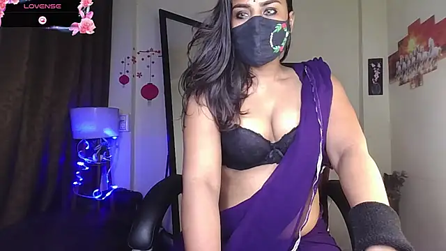 Black-Pearll online show from 3, 3, 2026