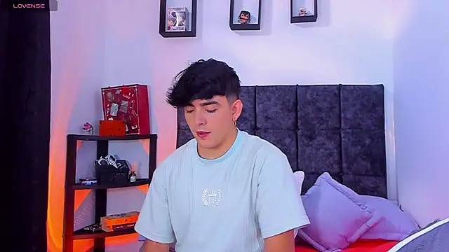 nolan twink1 online show from 9, 10, 2025