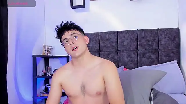 nolan twink1 online show from 30, 4, 2026