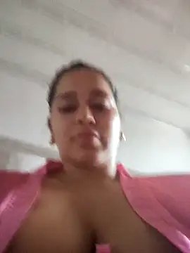 Snapshot of LaurenWelly_ chatting on 18, 9, 2025 LaurenWelly  online show from 18, 9, 2025