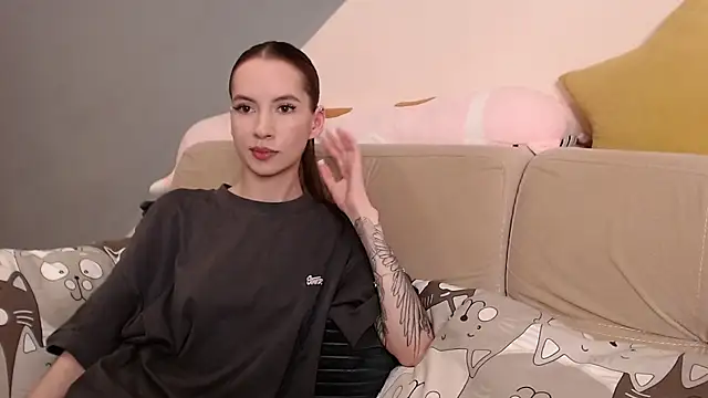AmbrielHailey online show from 3, 7, 2026