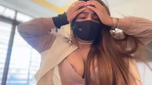 Hotty-Sana online show from 23, 12, 2025