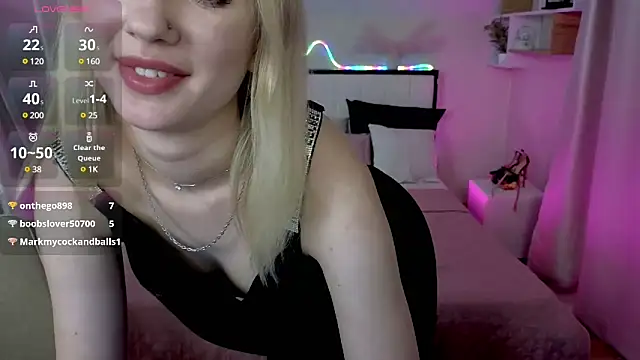 SashaBrooks online show from 7, 2, 2025