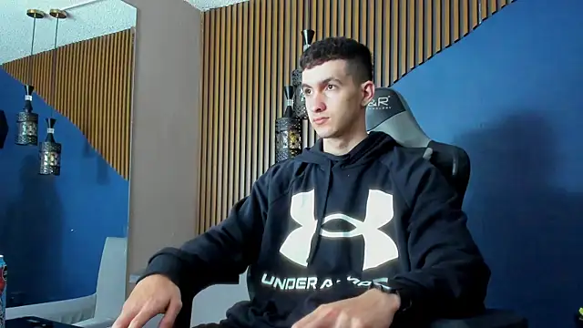 JacksonOlsenn online show from 26, 2, 2025