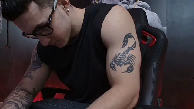 JacksonOlsenn online show from 11, 10, 2025