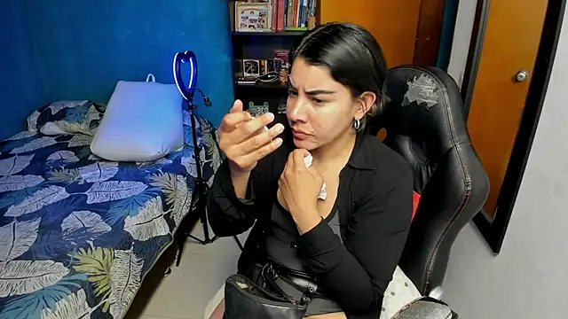 peanut tangerine online show from 15, 10, 2025