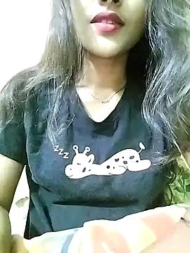 MISSQUEEN48 online show from 10, 1, 2025