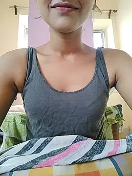 MISSQUEEN48 online show from 29, 6, 2026