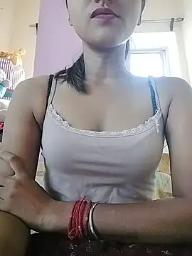 MISSQUEEN48 online show from 18, 7, 2026