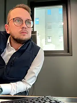 thehornyguy97 online show from 30, 4, 2026